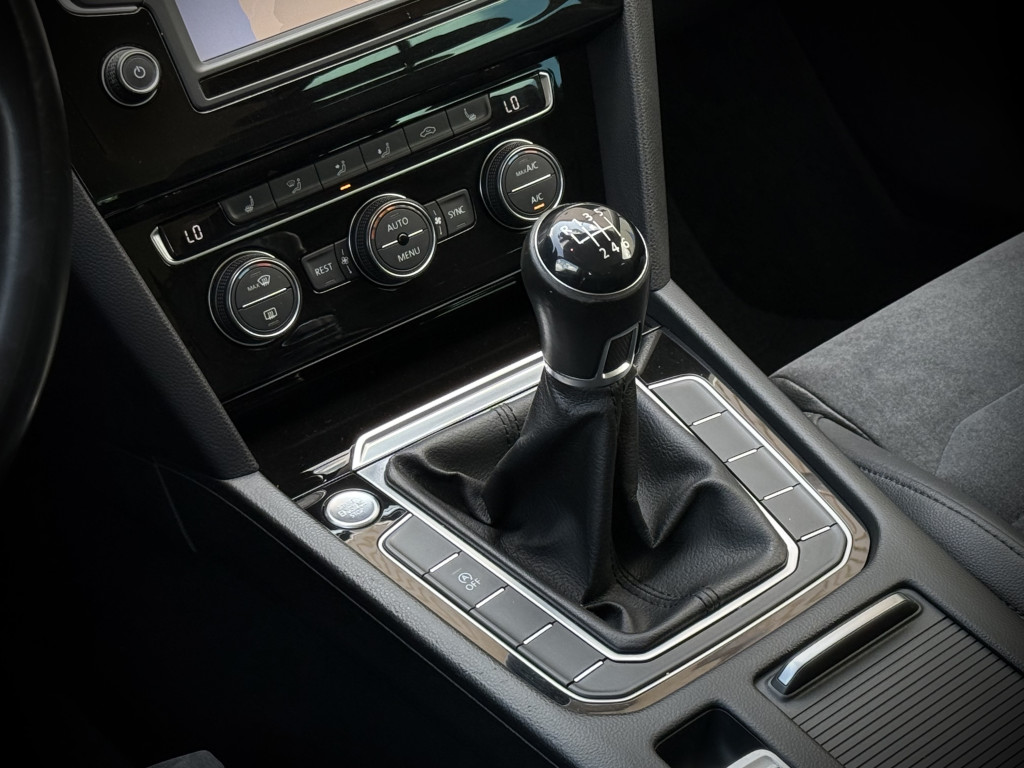 VW PASSAT ''HIGHLINE'' VW PASSAT ''HIGHLINE''