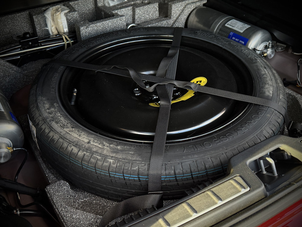 VOLVO XC60 D4 AWD “R-DESIGN”