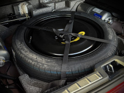 VOLVO XC60 D4 AWD “R-DESIGN”