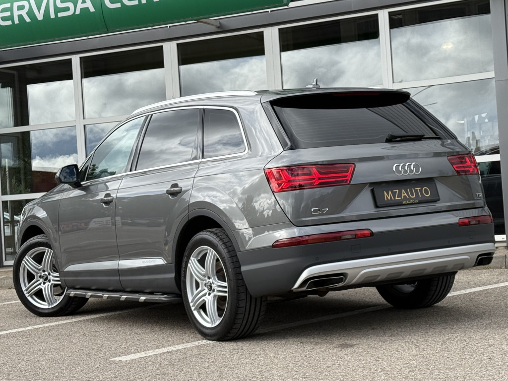 AUDI Q7 QUATTRO