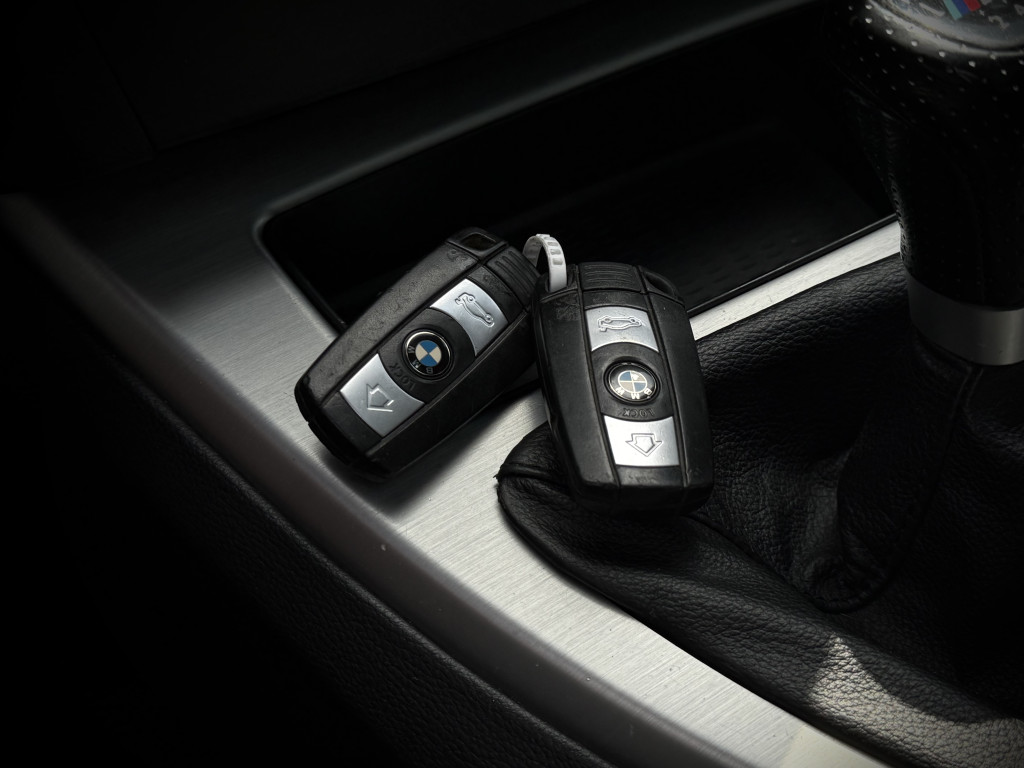 BMW 320D M-SPORTSPAKET BMW 320D M-SPORTSPAKET
