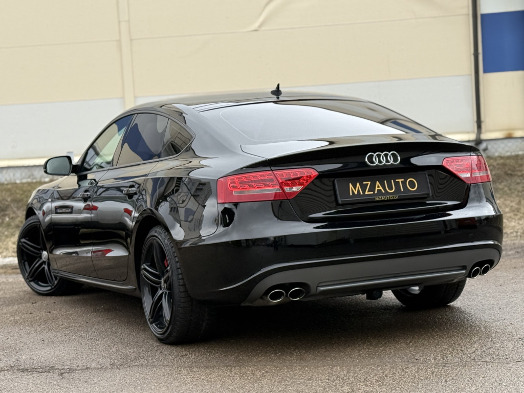 AUDI A5 S-LINE QUATTRO
