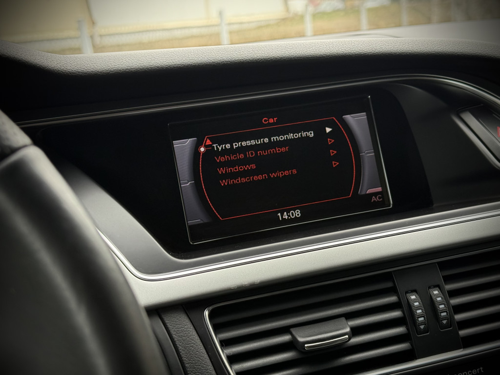 AUDI A5 S-LINE QUATTRO