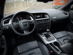 AUDI A5 S-LINE QUATTRO