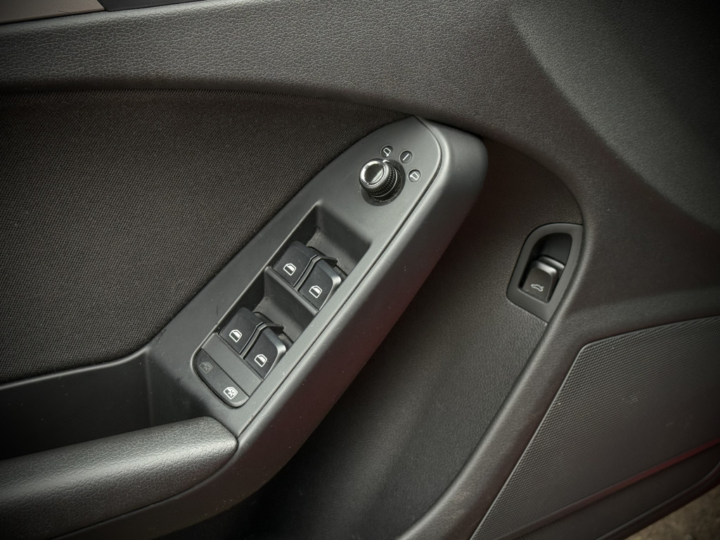 AUDI A4 “AMBIENTE”