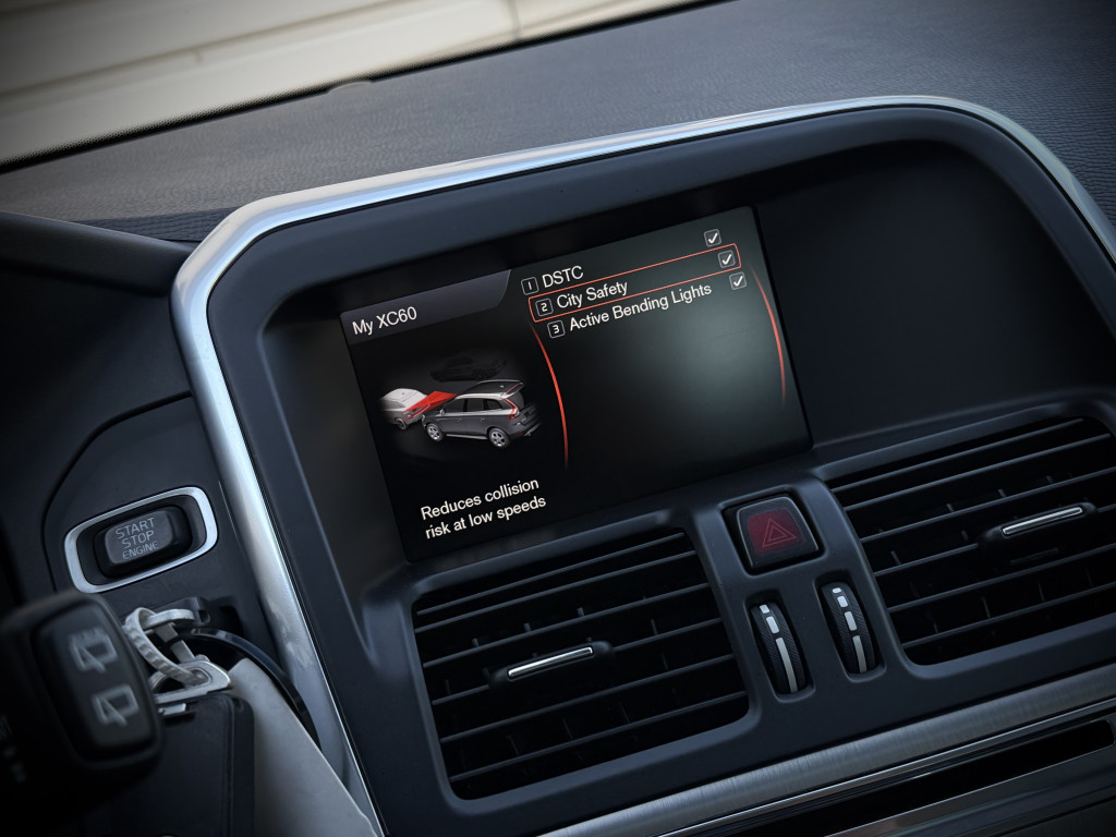 VOLVO XC60 AWD ''SUMMUM''