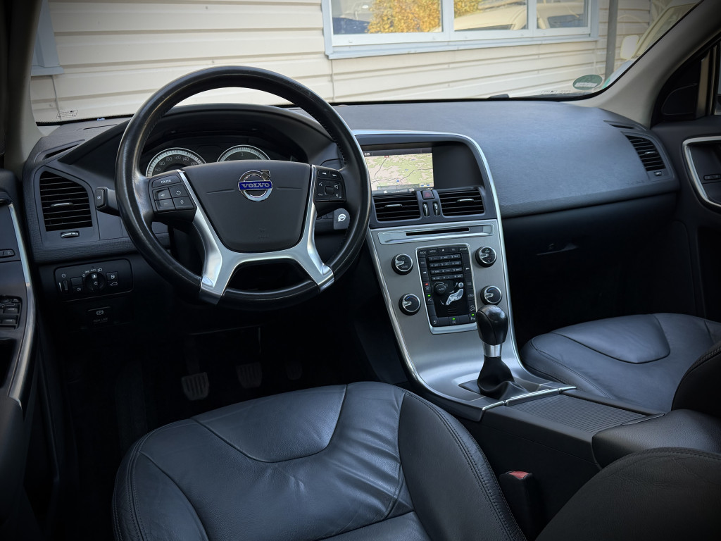 VOLVO XC60 AWD ''SUMMUM''