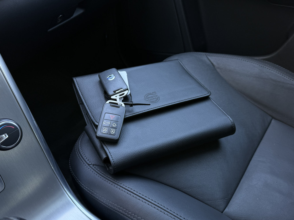 VOLVO XC60 AWD ''SUMMUM''