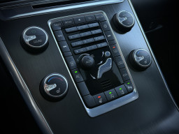 VOLVO XC60 D4 “EXCLUSIVE”