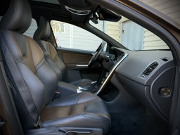 VOLVO XC60 D4 “EXCLUSIVE”