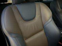 VOLVO XC60 D4 “EXCLUSIVE”