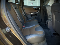 VOLVO XC60 D4 “EXCLUSIVE”