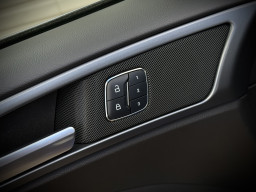 FORD MONDEO “TITANIUM”