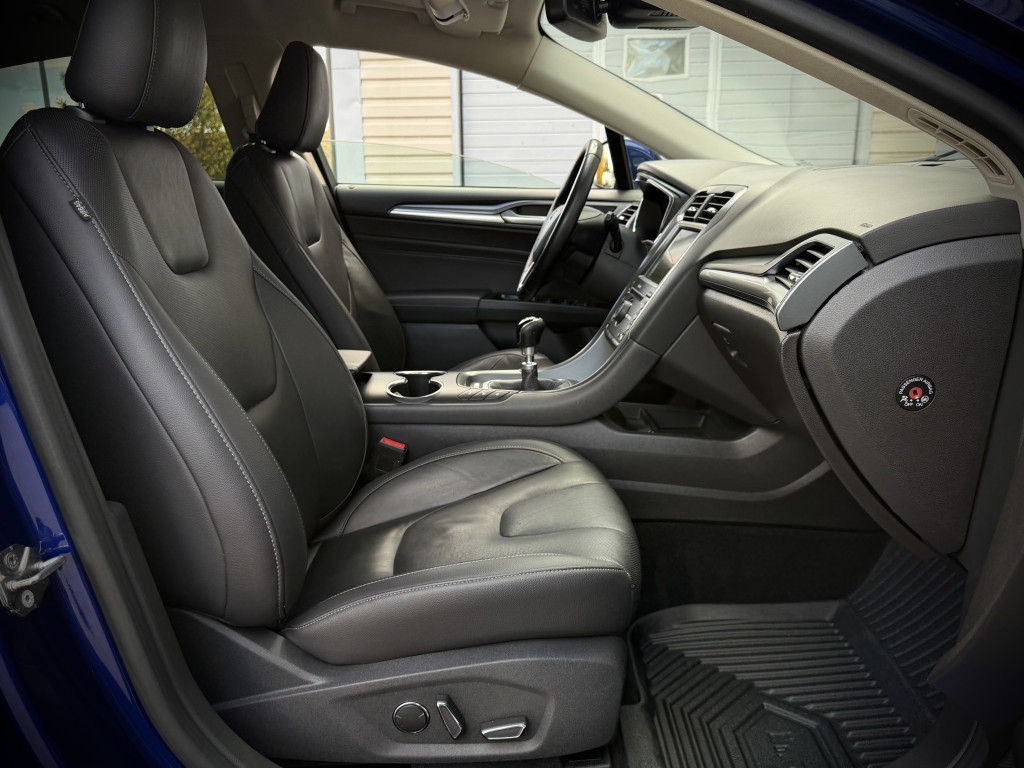 FORD MONDEO “TITANIUM”