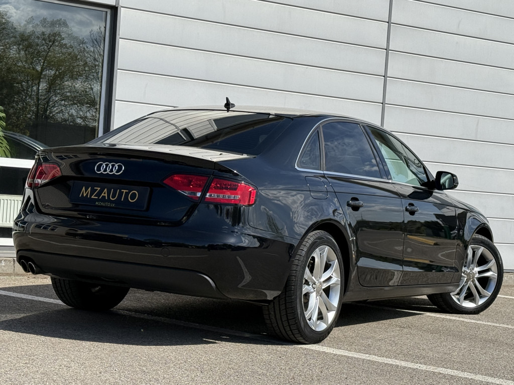 AUDI A4 ''ATTRACTION'' AUDI A4 ''ATTRACTION''