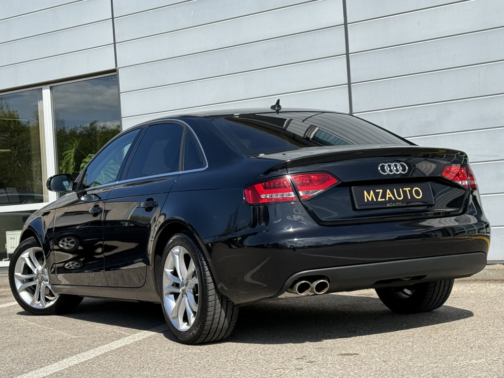 AUDI A4 ''ATTRACTION'' AUDI A4 ''ATTRACTION''