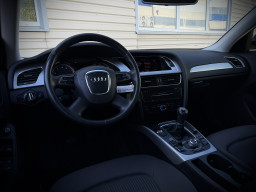 AUDI A4 ''ATTRACTION'' AUDI A4 ''ATTRACTION''