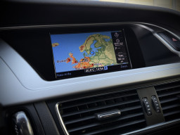 AUDI A4 ''ATTRACTION'' AUDI A4 ''ATTRACTION''
