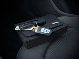 AUDI A4 ''ATTRACTION'' AUDI A4 ''ATTRACTION''