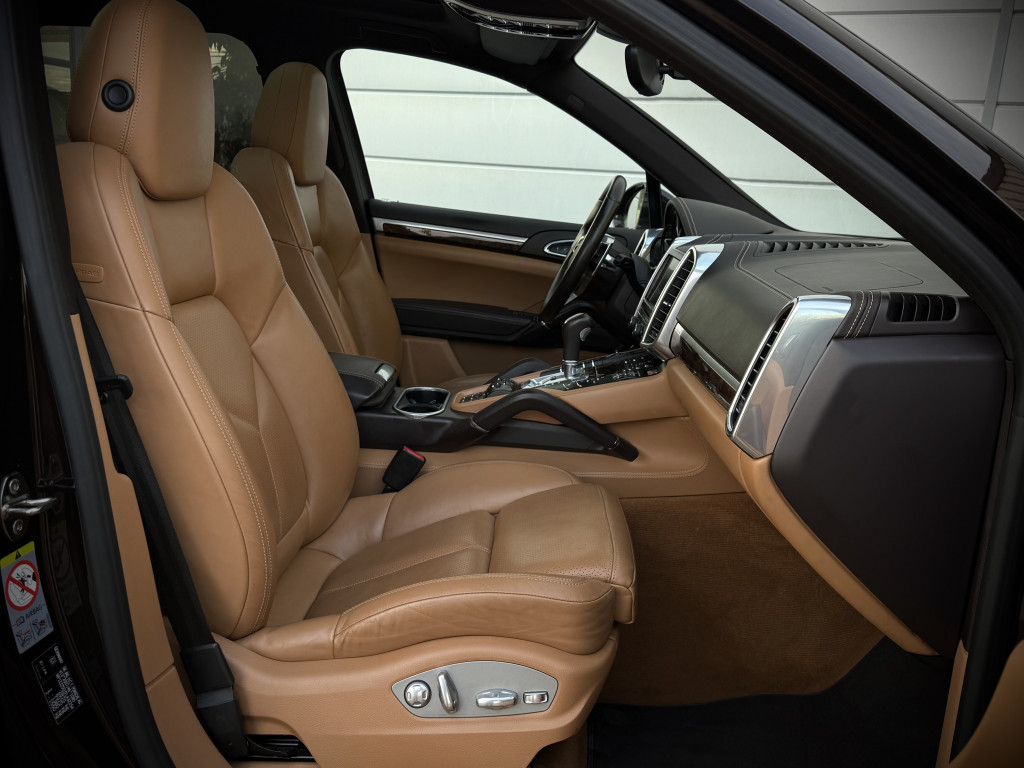 PORSCHE CAYENNE DIESEL