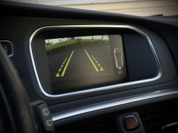 VOLVO V40 “R-DESIGN” VOLVO V40 “R-DESIGN”