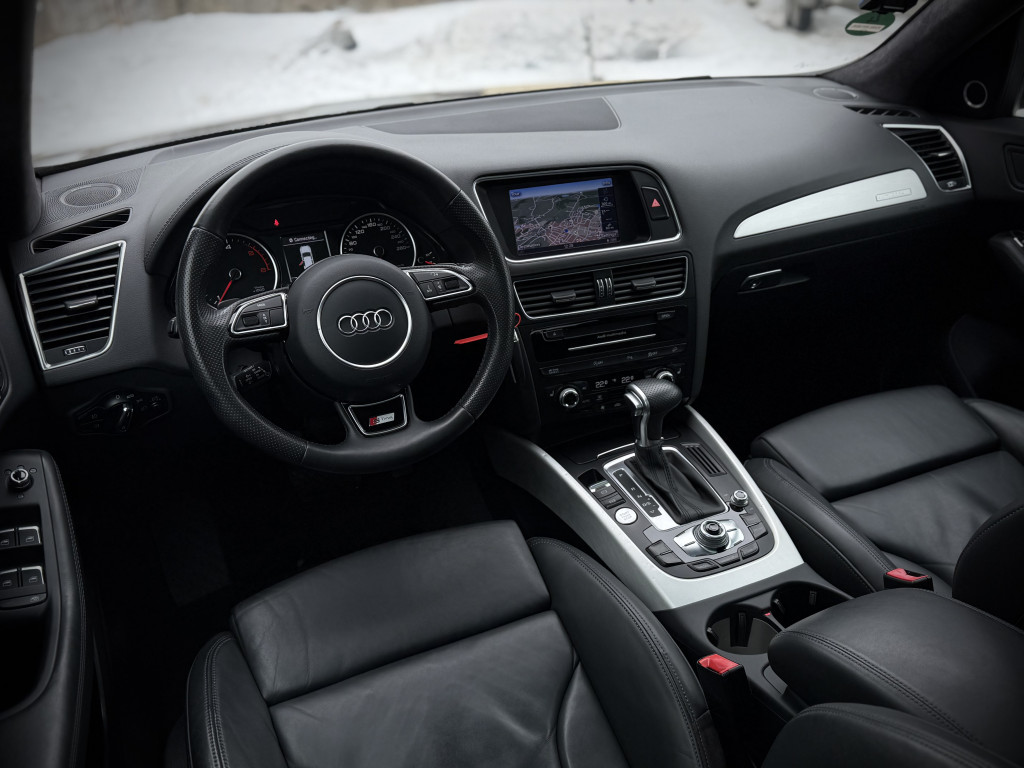 AUDI Q5 S-LINE QUATTRO