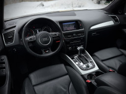 AUDI Q5 S-LINE QUATTRO
