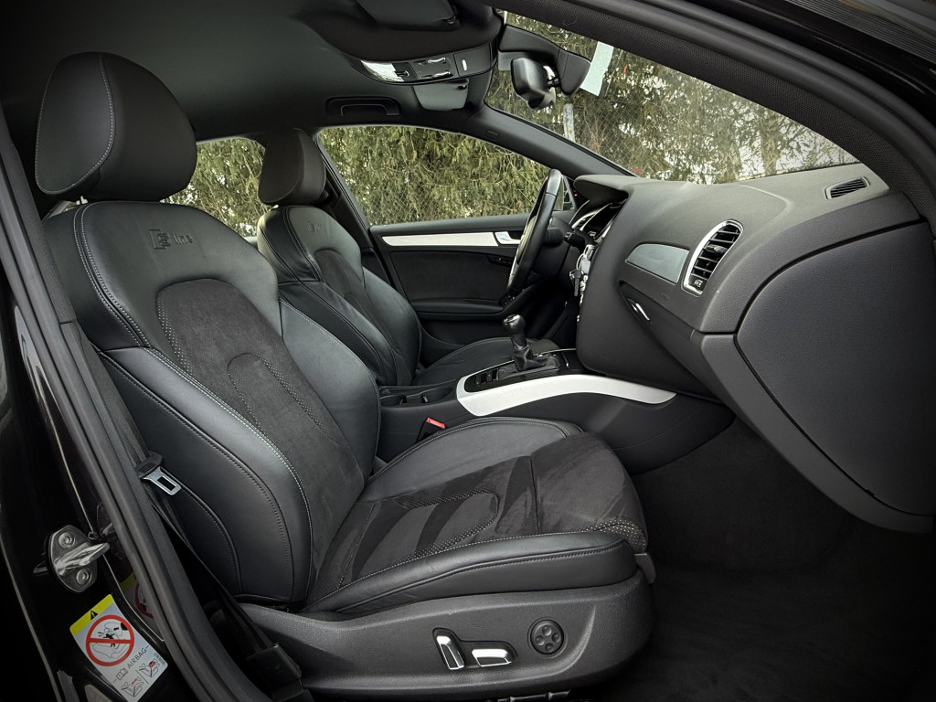 AUDI A4 S-LINE