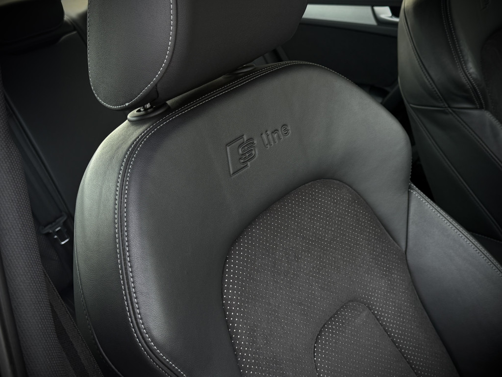 AUDI A4 S-LINE