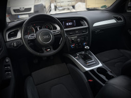 AUDI A4 S-LINE