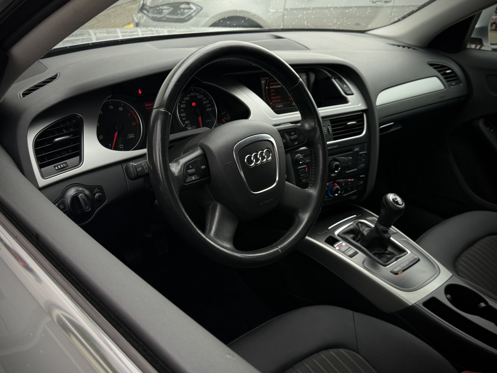 AUDI A4 ''AMBIENTE'' AUDI A4 ''AMBIENTE''