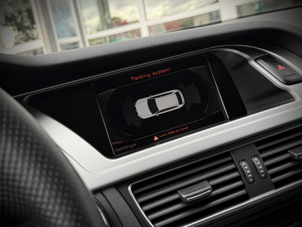 AUDI A4 S-LINE