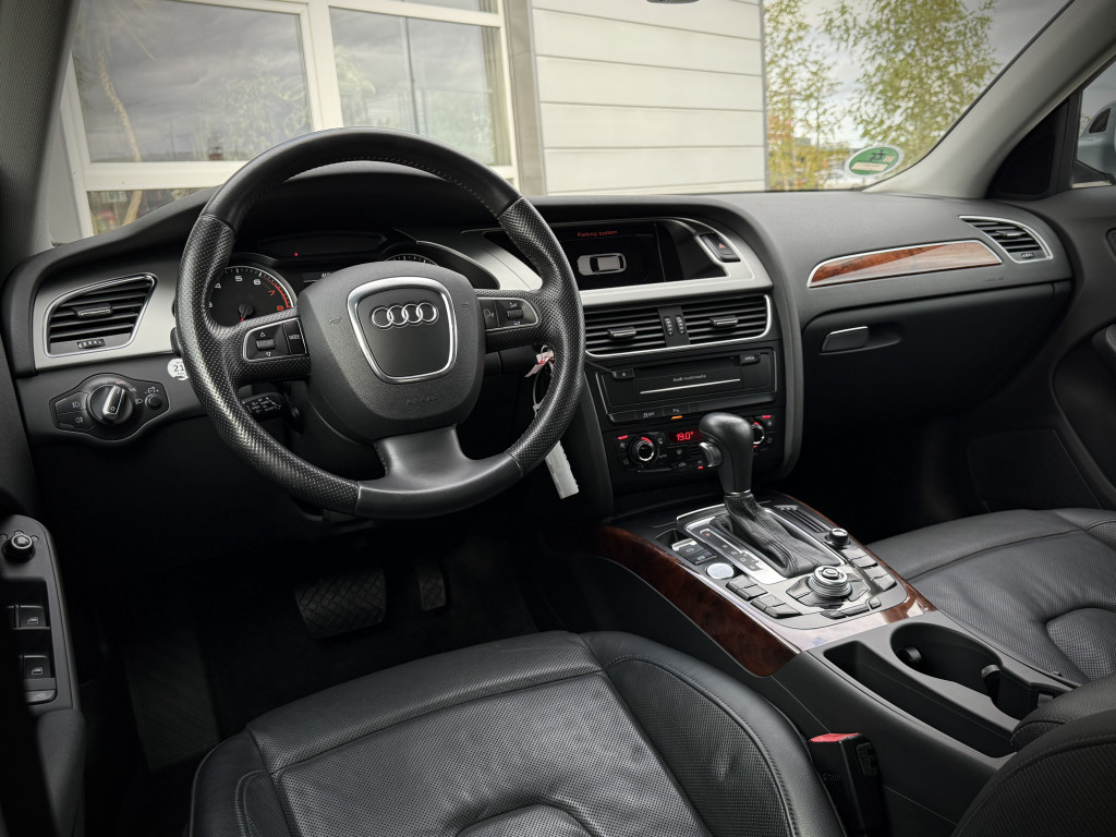 AUDI A4 S-LINE