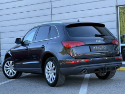 AUDI Q5 QUATTRO AUDI Q5 QUATTRO