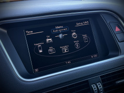 AUDI Q5 QUATTRO AUDI Q5 QUATTRO