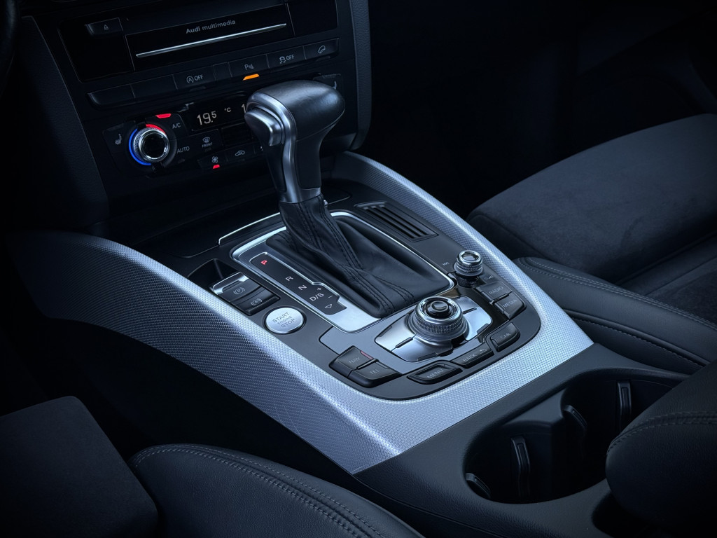 AUDI Q5 QUATTRO AUDI Q5 QUATTRO