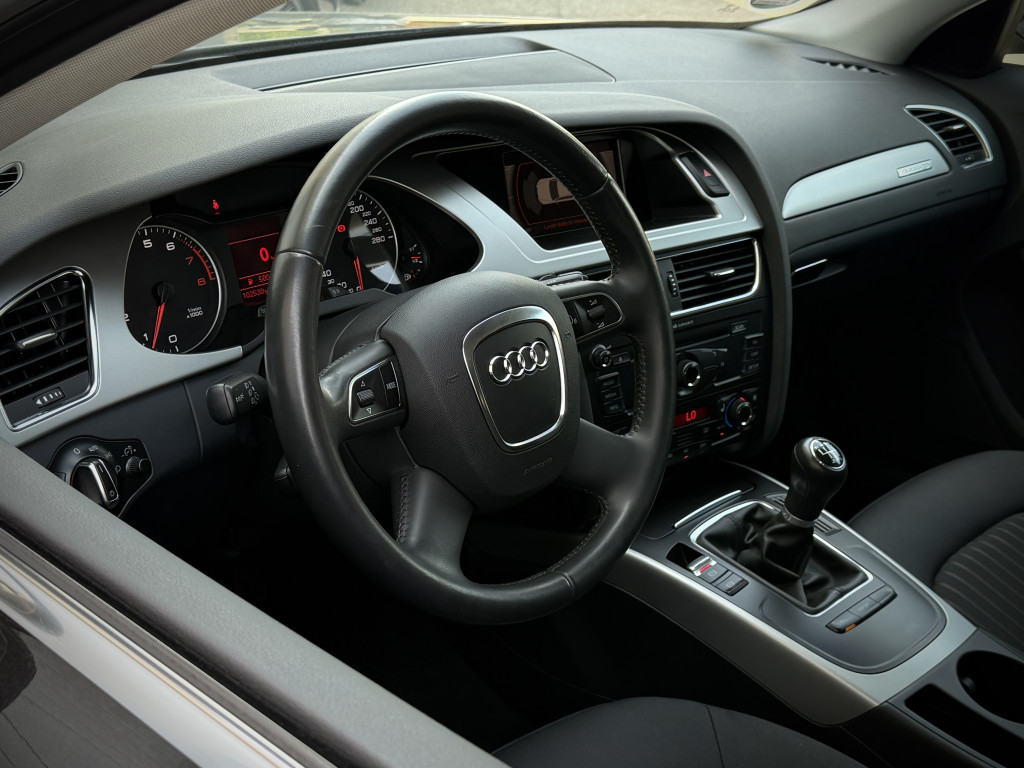 AUDI A4 QUATTRO AUDI A4 QUATTRO