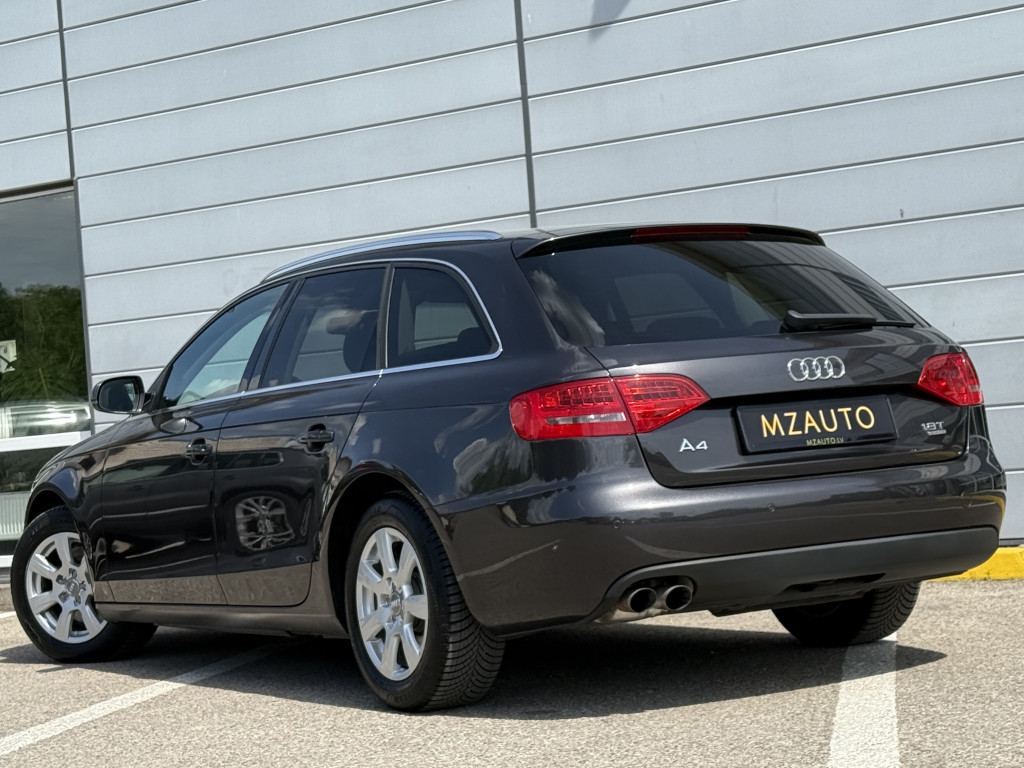 AUDI A4 QUATTRO AUDI A4 QUATTRO