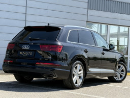 AUDI Q7 S-LINE QUATTRO AUDI Q7 S-LINE QUATTRO