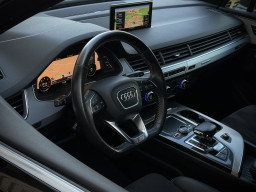 AUDI Q7 S-LINE QUATTRO AUDI Q7 S-LINE QUATTRO