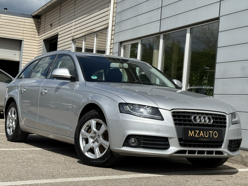 AUDI A4 ''ATTRACTION'' AUDI A4 ''ATTRACTION''
