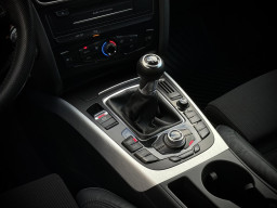 AUDI A4 S-LINE AUDI A4 S-LINE