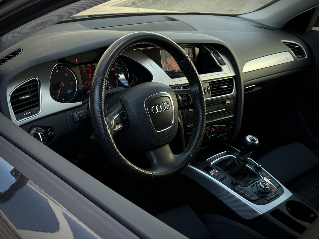 AUDI A4 QUATTRO AUDI A4 QUATTRO