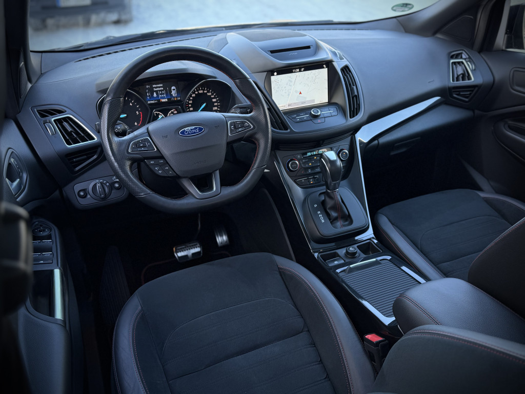 FORD KUGA “ST-LINE” 4X4