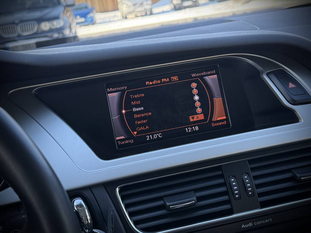 AUDI A4 “AMBIENTE”