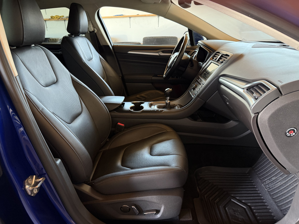 FORD MONDEO “TITANIUM”