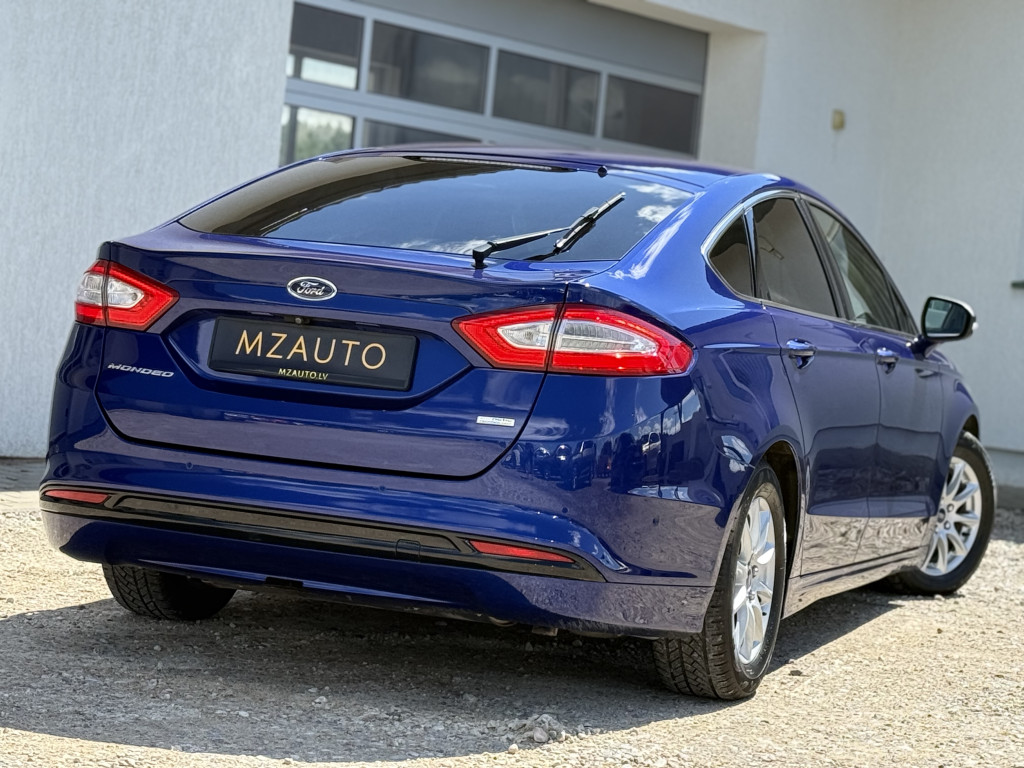 FORD MONDEO “TITANIUM”