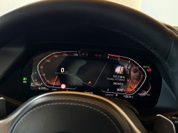 BMW X5 M-SPORTSPAKET “INDIVIDUAL”