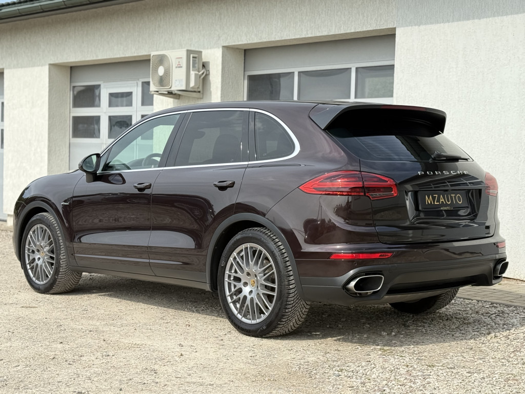 PORSCHE CAYENNE DIESEL