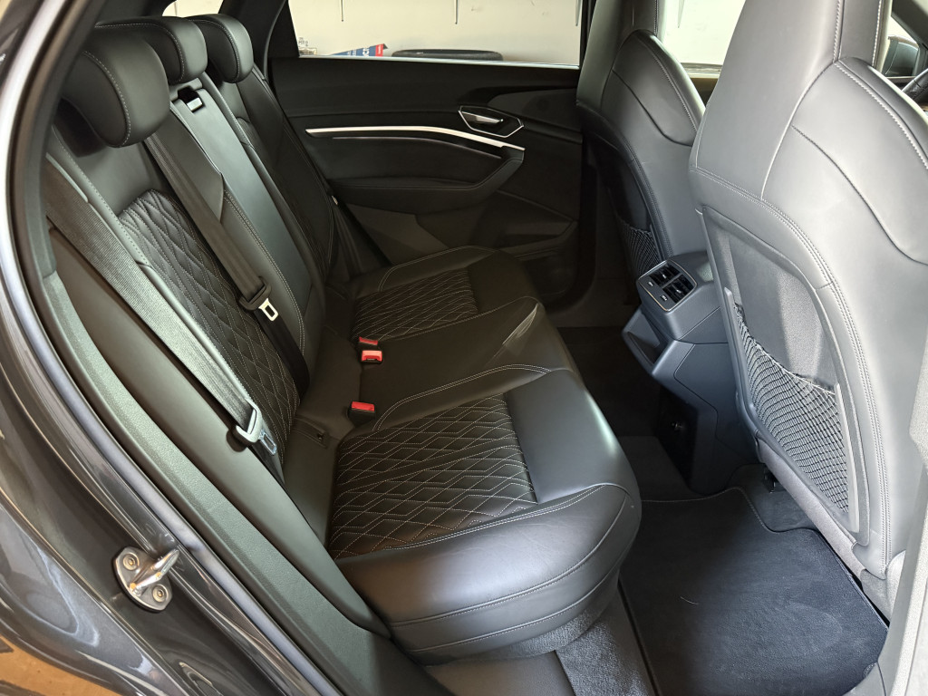 AUDI E-TRON 55 SPORTBACK